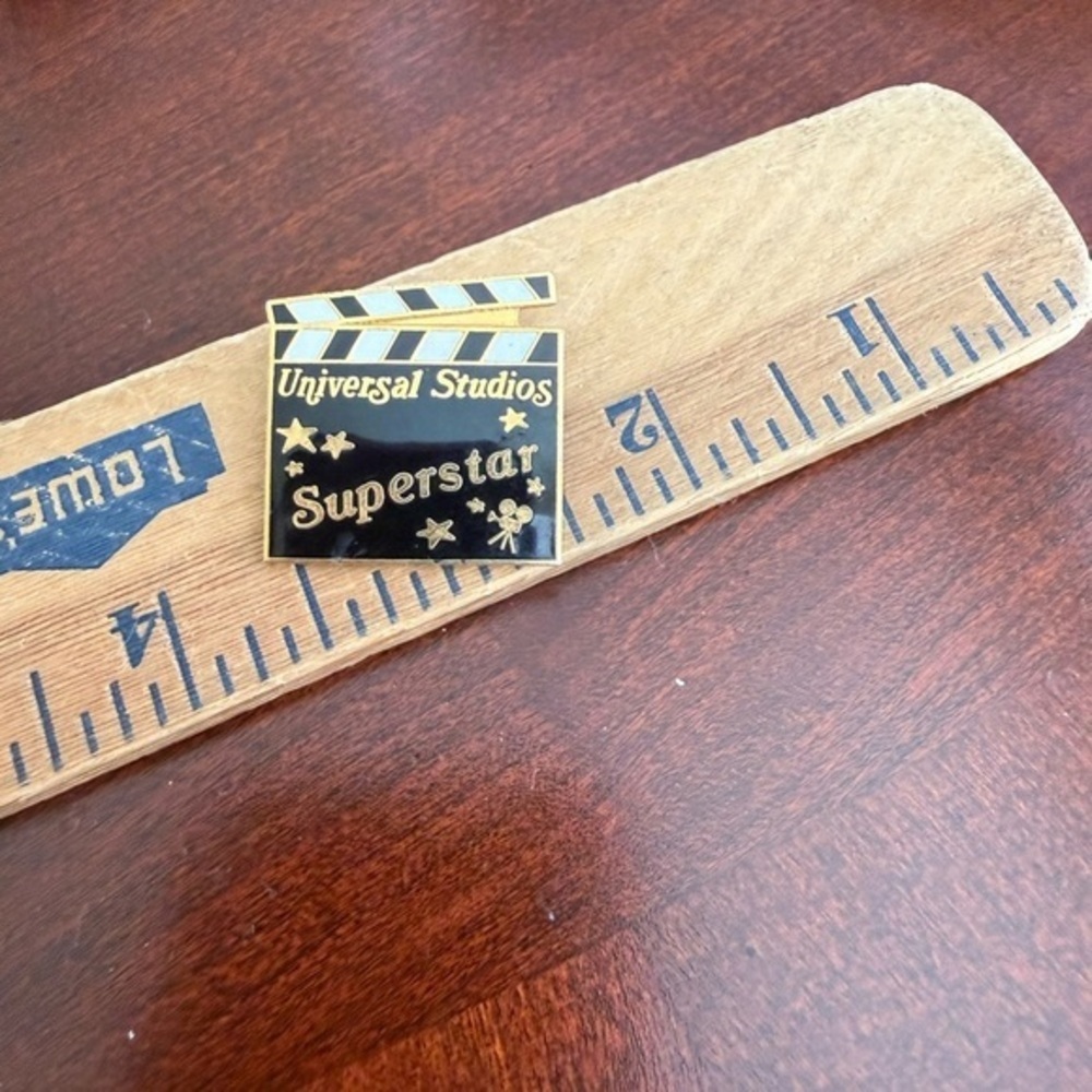 Vintage universal Studios Brooch